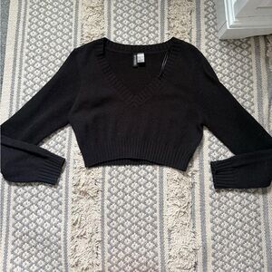 H&M Black V-Neck Cropped Sweater